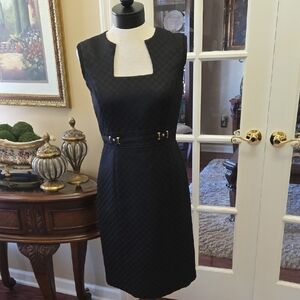 Tahari Arthur S. Levine Chic Black On Black Sleeveless Midi Dress Fitted  6 EUC